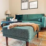 Agrilia Maison Razáta