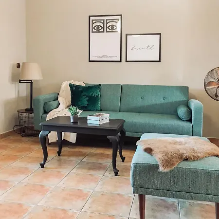 Agrilia Maison * Razáta