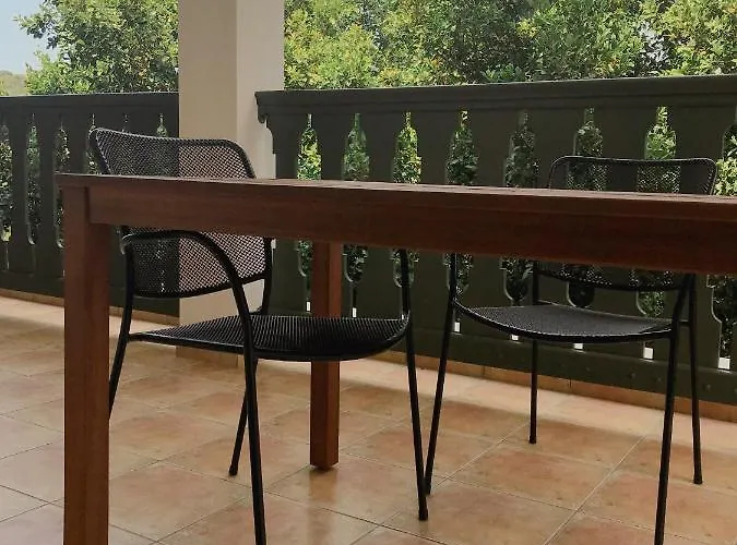 Agrilia Maison * Razáta