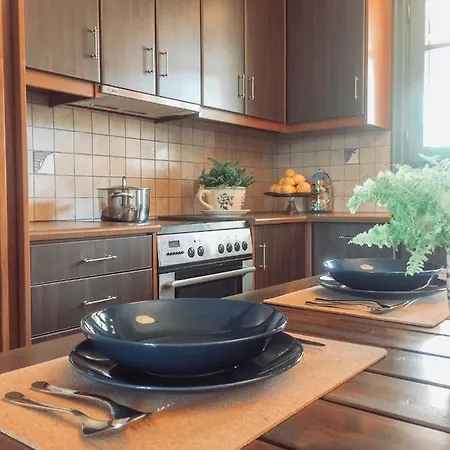 Apartamento Agrilia Maison Razáta