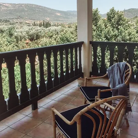 Agrilia Maison * Razáta